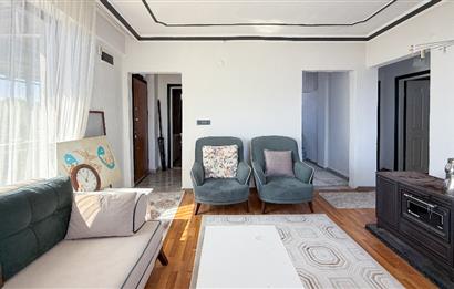 C21 BAL'DAN KIRMIZILAR MAH.DE SATILIK 2+1 EV ve ARSASI