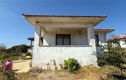 C21 BAL'DAN KIRMIZILAR MAH.DE SATILIK 2+1 EV ve ARSASI