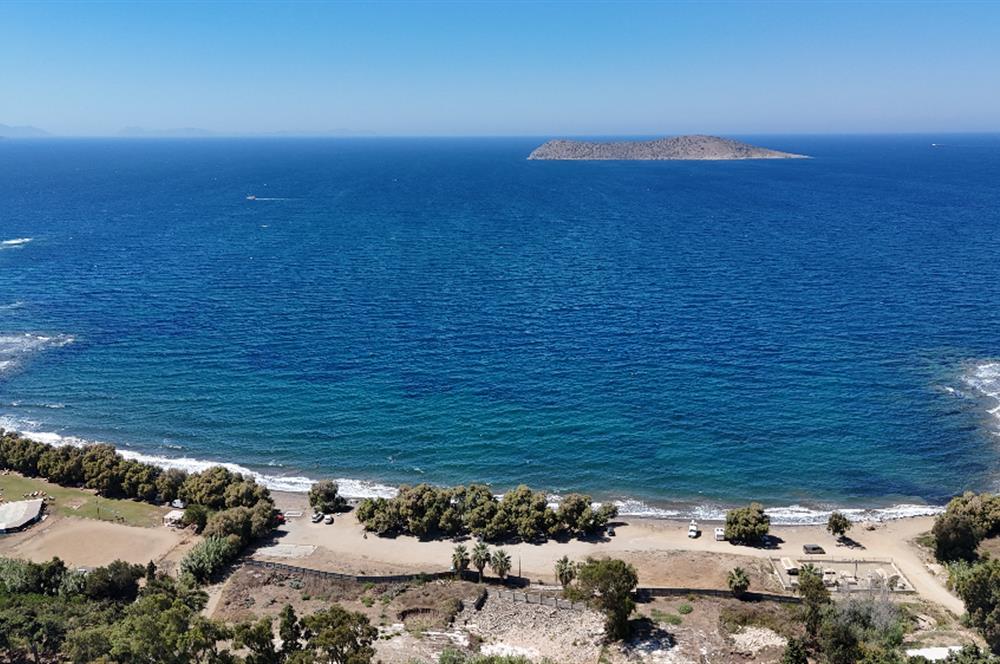 Gümüşlükte Denize 220m Mesafede Denize 2.Parsel Yüksek Prim Potansiyelli 4.746 m2 İmarlı Arsa