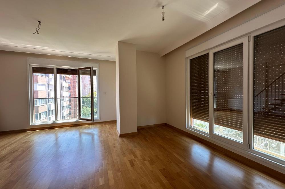 SAHRAYICEDİT'TE 3+2 SATILIK DUBLEKS FERAH, BENZERSİZ DAİRE