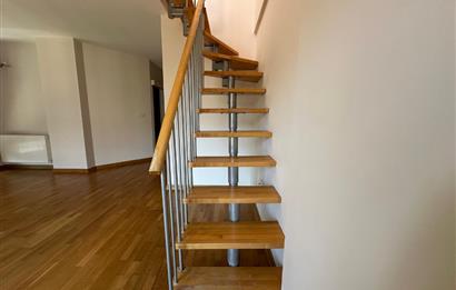 SAHRAYICEDİT'TE 3+2 SATILIK DUBLEKS FERAH, BENZERSİZ DAİRE