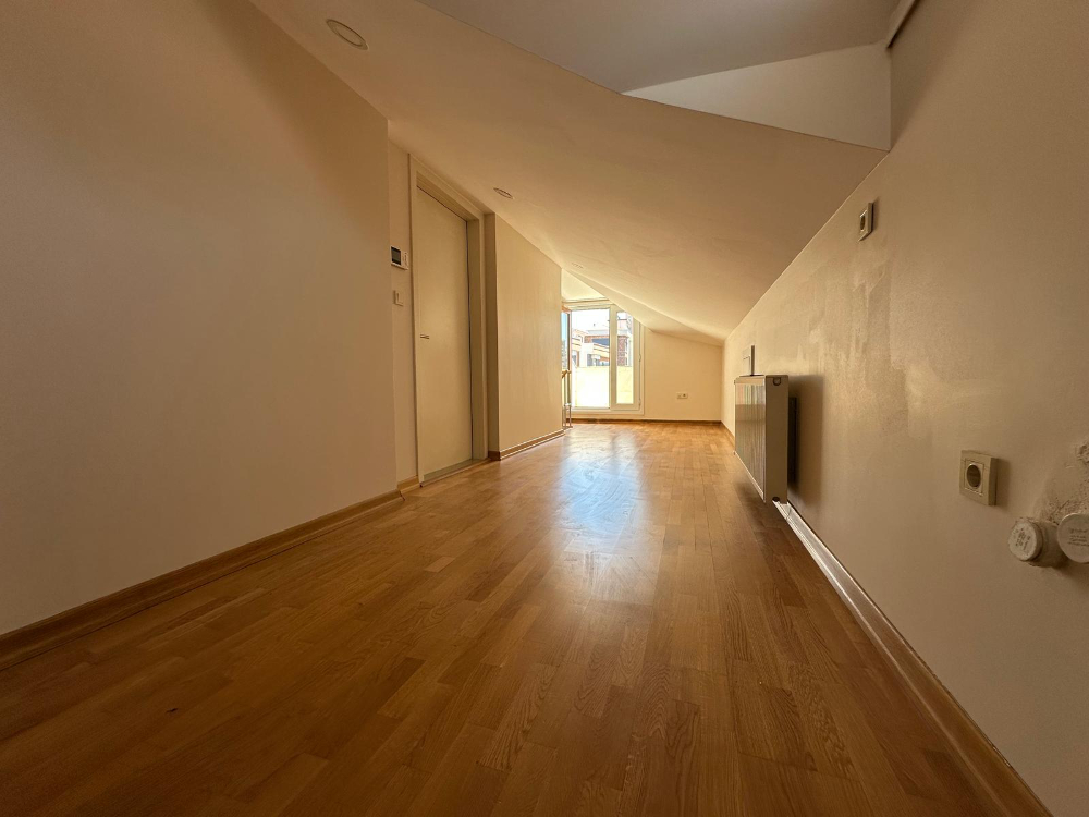 SAHRAYICEDİT'TE 3+2 SATILIK DUBLEKS FERAH, BENZERSİZ DAİRE