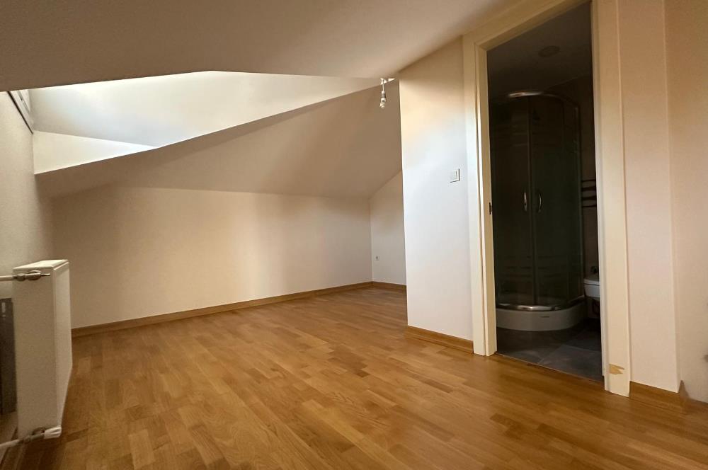 SAHRAYICEDİT'TE 3+2 SATILIK DUBLEKS FERAH, BENZERSİZ DAİRE
