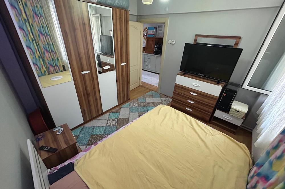C21BAL'DAN ÇARŞI ALTIEYLÜL ORTAOKUL YANI SATILIK TEMİZ 2+1 DAİRE
