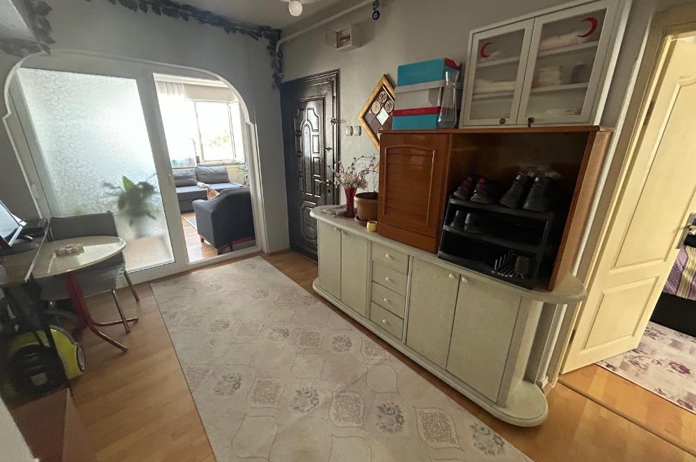 C21BAL'DAN ÇARŞI ALTIEYLÜL ORTAOKUL YANI SATILIK TEMİZ 2+1 DAİRE