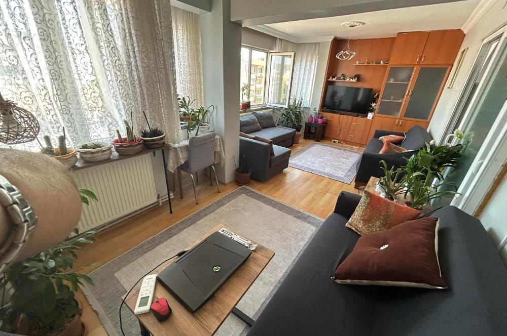 C21BAL'DAN ÇARŞI ALTIEYLÜL ORTAOKUL YANI SATILIK TEMİZ 2+1 DAİRE