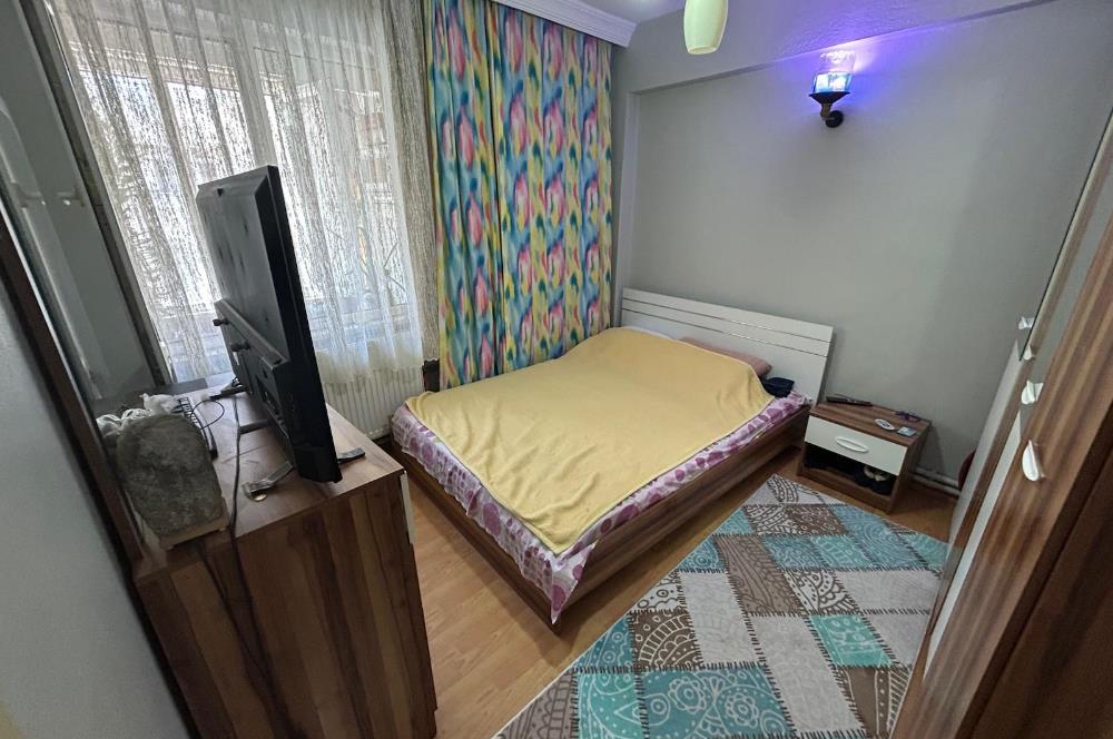 C21BAL'DAN ÇARŞI ALTIEYLÜL ORTAOKUL YANI SATILIK TEMİZ 2+1 DAİRE