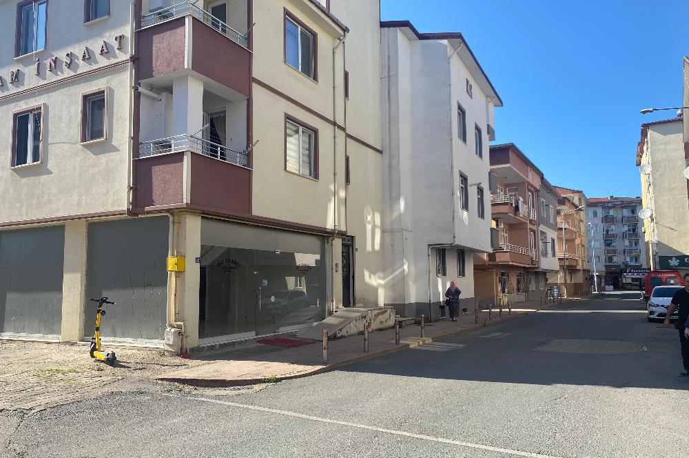 CENTURY 21'DEN KARŞIYAKADA KİRALIK DÜKKAN..