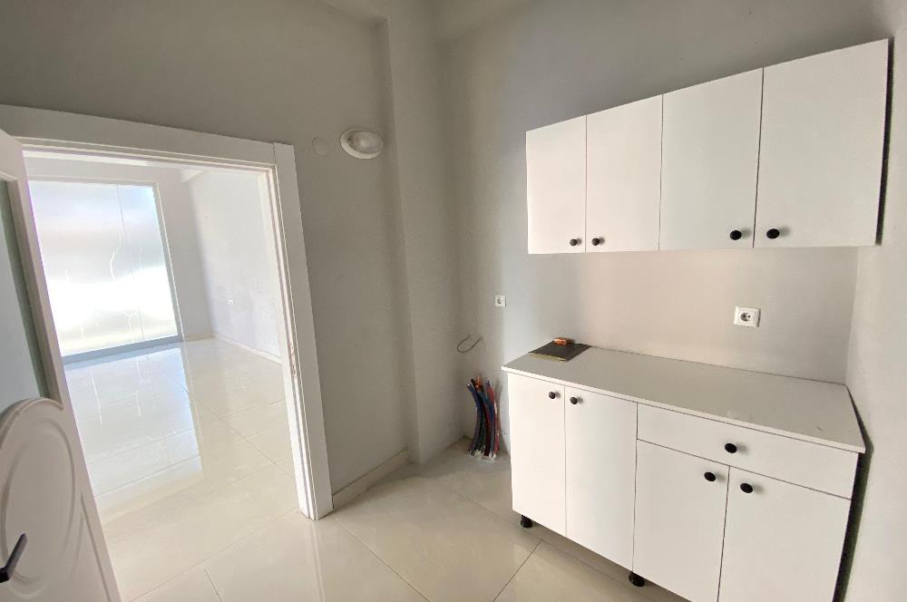 CENTURY 21'DEN KARŞIYAKADA KİRALIK DÜKKAN..
