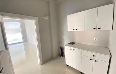 CENTURY 21'DEN KARŞIYAKADA KİRALIK DÜKKAN..
