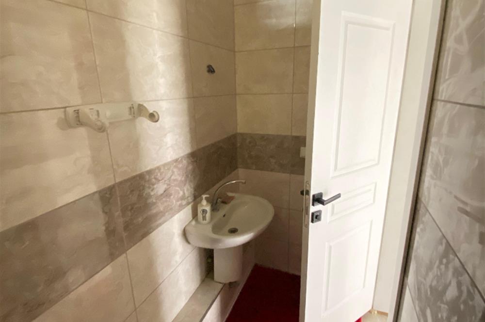 CENTURY 21'DEN KARŞIYAKADA KİRALIK DÜKKAN..