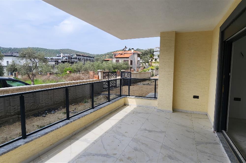 Edremit Güre'de Satılık, Geniş Bahçe ve Teraslı, Sıfır Daire