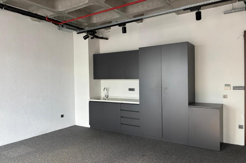 Porta Vadi Kiralık Ofis 73m2 Dekorasyonlu Vadistanbul Seba