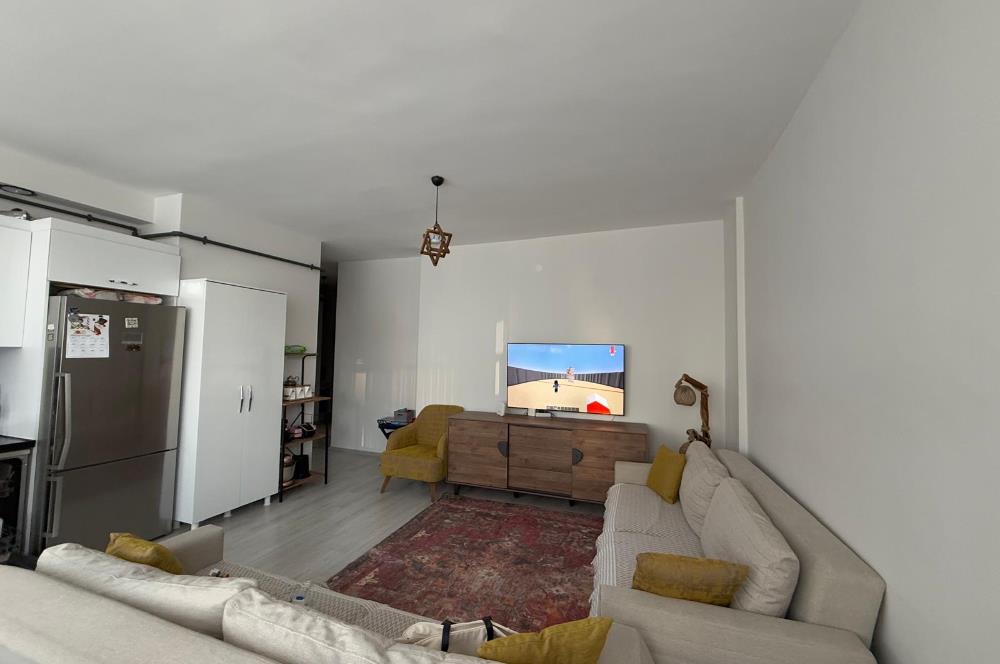 İNCEKTE MERKEZİ KONUMDA KAPALI GARAJLI 2+1 SATILIK DAİRE