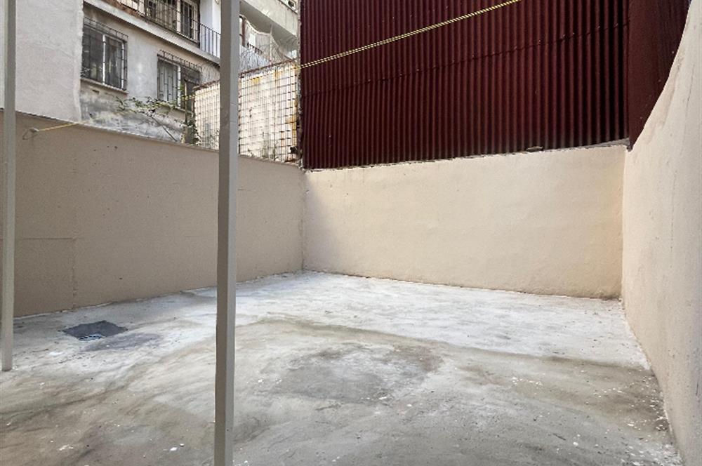 •KURTULUŞ ŞEHİT ERDEM CANBAŞ SOKAK  3+1 KİRALIK BAHÇE KATI DAİRE
