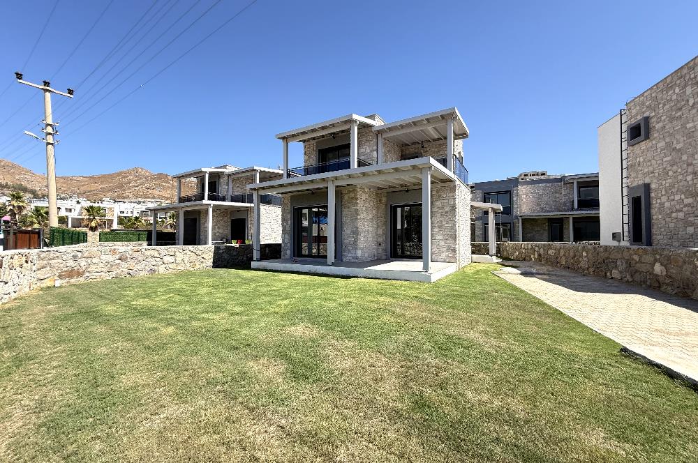 Gümüşlük'te 3+1 Müstakil Geniş Bahçeli Sıfır Satılık Villa