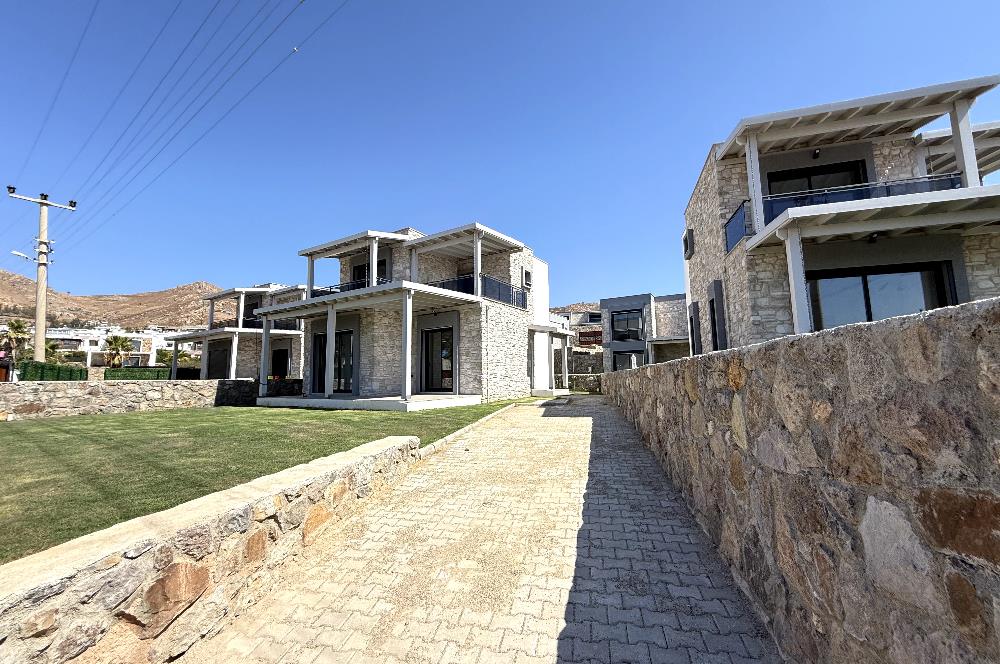 Gümüşlük'te 3+1 Müstakil Geniş Bahçeli Sıfır Satılık Villa
