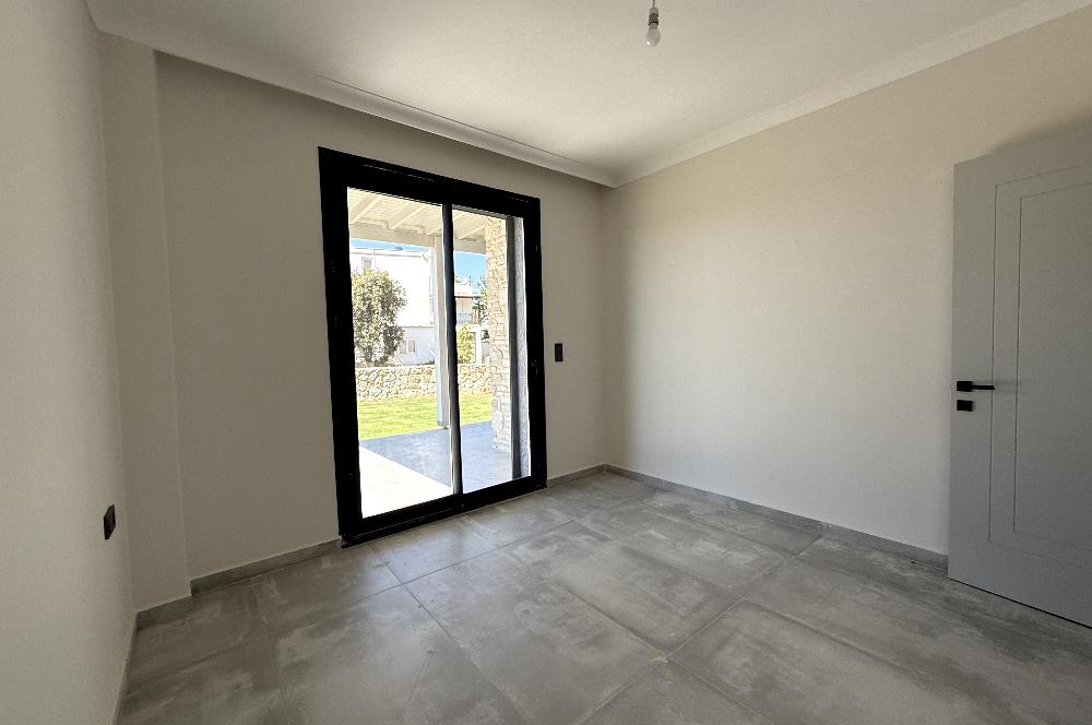 Gümüşlük'te 3+1 Müstakil Geniş Bahçeli Sıfır Satılık Villa