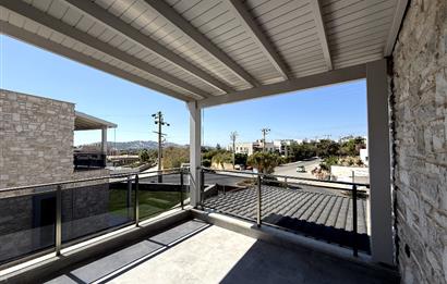 Gümüşlük'te 3+1 Müstakil Geniş Bahçeli Sıfır Satılık Villa