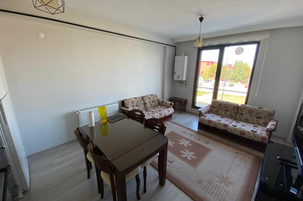 CENTURY 21'DEN ÜNİVERSİTEYE YAKIN EŞYALI 1+1 DAİRE!