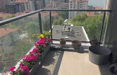 BAĞDAT CADDESİ'NE 2.BİNA,ERENKÖY DİVAN'IN SOKAĞI,DENİZ MANZARALI,BALKONLU,HAVUZLU,4+1