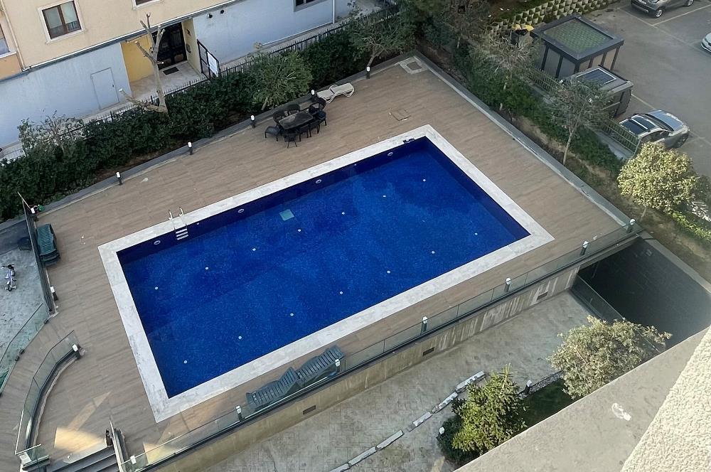 BAĞDAT CADDESİ'NE 2.BİNA,ERENKÖY DİVAN'IN SOKAĞI,DENİZ MANZARALI,BALKONLU,HAVUZLU,4+1