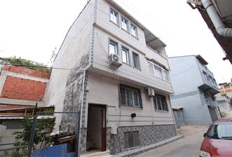  Yenibağlar Mahallesi’nde Satılık 3 Katlı Bina