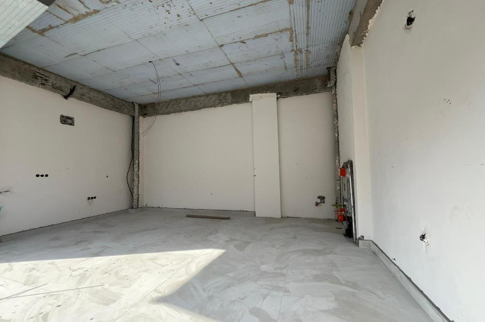 C21 BAL'dan ÖĞRETMEN EVİ AVUKATLAR BAROSU MEVKİ SATILIK DÜKKAN