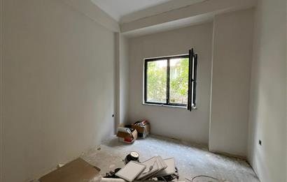 C21 BAL 'DAN PLEVNE ÖĞRETMENEVİ CADDE ÜZERİ 2+0 SATILIK DAİRE