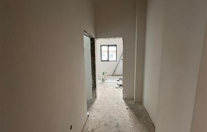 C21 BAL 'DAN PLEVNE ÖĞRETMENEVİ CADDE ÜZERİ 2+0 SATILIK DAİRE