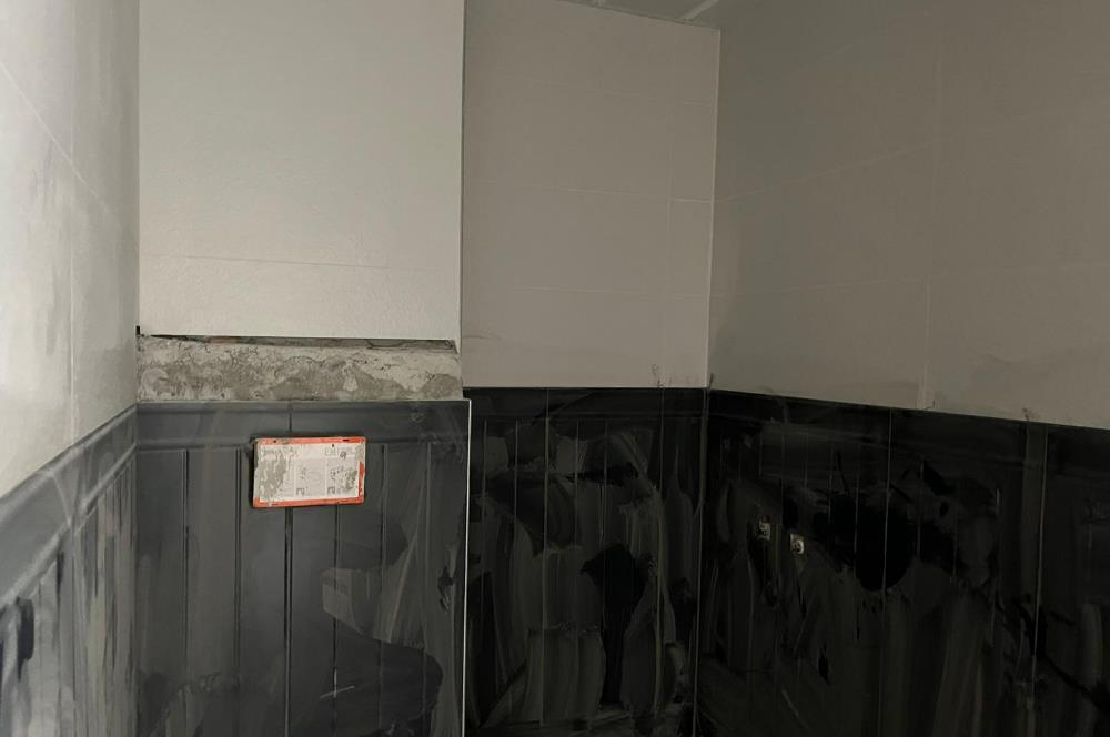 C21 BAL 'DAN PLEVNE ÖĞRETMENEVİ CADDE ÜZERİ 2+0 SATILIK DAİRE