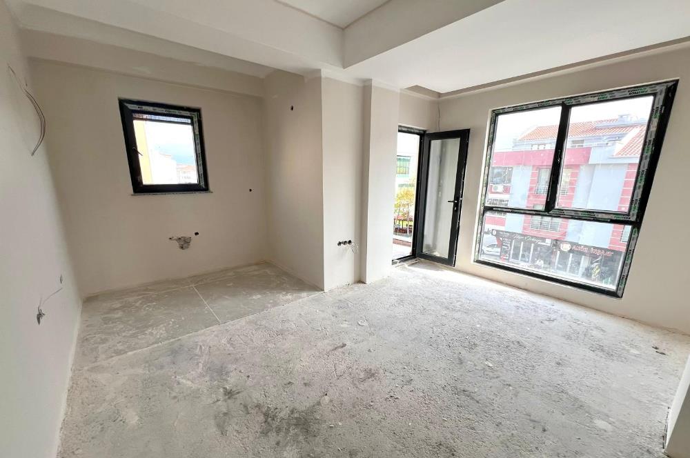 C21 BAL'DAN PLEVNE ÖĞRETMENEVİ CADDE ÜZERİ 5+1 SATILIK DAİRE