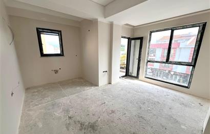 C21 BAL'DAN PLEVNE ÖĞRETMENEVİ CADDE ÜZERİ 5+1 SATILIK DAİRE