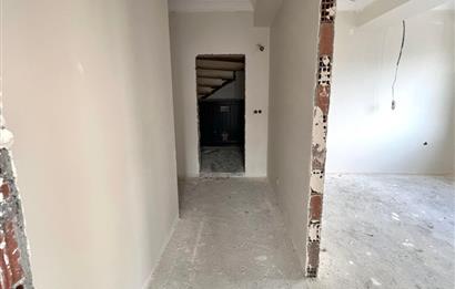 C21 BAL'DAN PLEVNE ÖĞRETMENEVİ CADDE ÜZERİ 5+1 SATILIK DAİRE