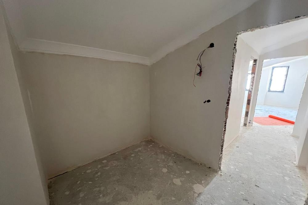 C21 BAL'DAN PLEVNE ÖĞRETMENEVİ CADDE ÜZERİ 5+1 SATILIK DAİRE