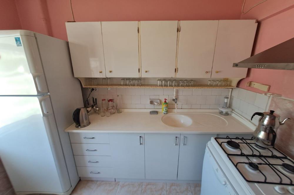 ŞİRİNYALIDA SİTE İÇİNDE DENİZ MANZARALI SATILIK EŞYALI 2+1 DAİRE