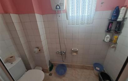 ŞİRİNYALIDA SİTE İÇİNDE DENİZ MANZARALI SATILIK EŞYALI 2+1 DAİRE