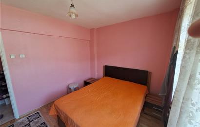ŞİRİNYALIDA SİTE İÇİNDE DENİZ MANZARALI SATILIK EŞYALI 2+1 DAİRE
