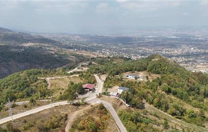 KARTEPE'DE PANAROMİK DENİZ MANZARALI 5250 M2 TARLA