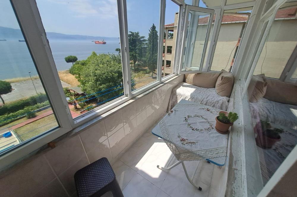 ŞİRİNYALIDA SİTE İÇİNDE DENİZ MANZARALI SATILIK EŞYALI 2+1 DAİRE