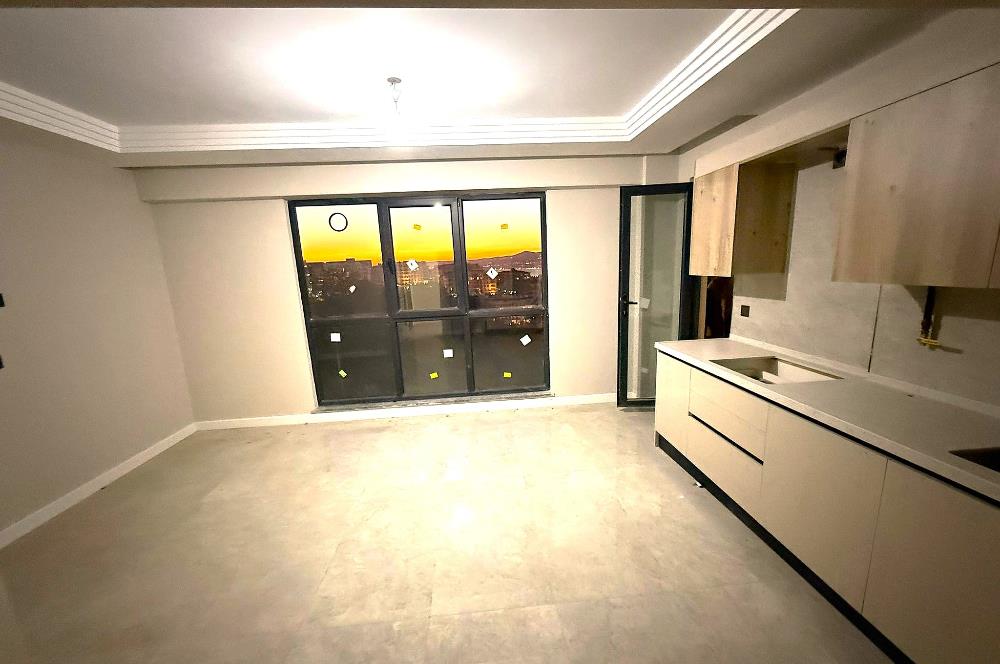 BAŞİSKELE PAŞADAĞDA SATILIK SİTE İÇİ DENİZ MANZARALI 3+1 ARA KAT