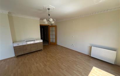 İDEALTEPE'DE 130M2 2.KATTA SATILIK 3+1 DAİRE