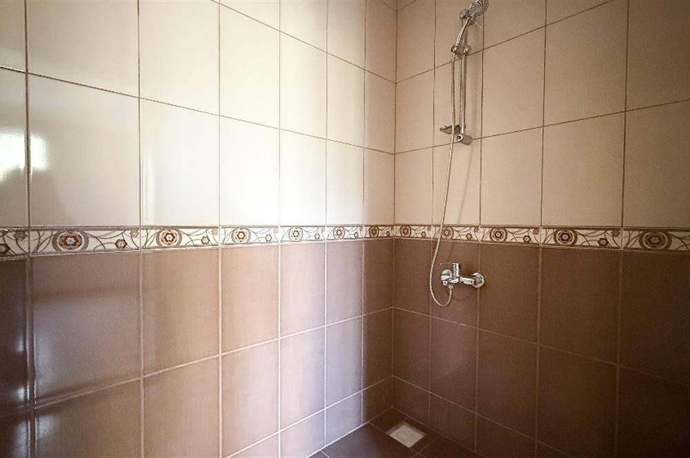 C21 BAL'DAN TOYGAR MAH.ÜÇPINAR KAVŞAĞI YAKINI 3+1 SATILIK DAİRE