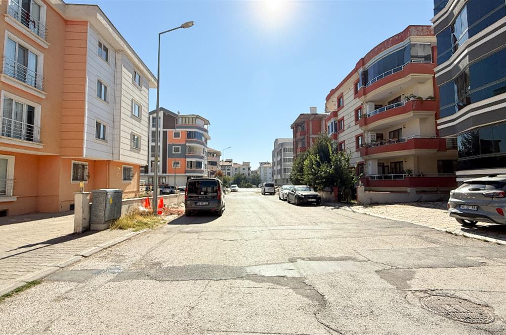 C21 BAL'DAN TOYGAR MAH.ÜÇPINAR KAVŞAĞI YAKINI 3+1 SATILIK DAİRE