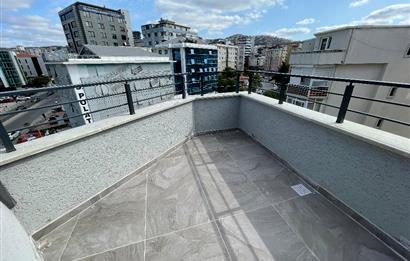 ATATÜRK CADDESİ’NDE METROYA ÇOK YAKIN 3+2 160m2 SIFIR DUBLEKS