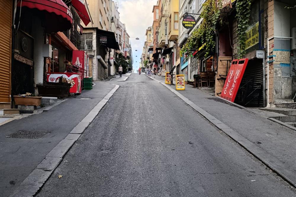 Gedikpaşa Caddesi Üzerinde Giriş Kat Satılık Dükkan