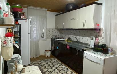 KARTEPE PAZARÇAYIRI'NDA 700M2 BAHÇE İÇİNDE DOĞA MANZARALI EV