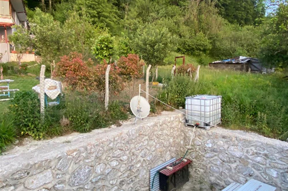KARTEPE PAZARÇAYIRI'NDA 700M2 BAHÇE İÇİNDE DOĞA MANZARALI EV