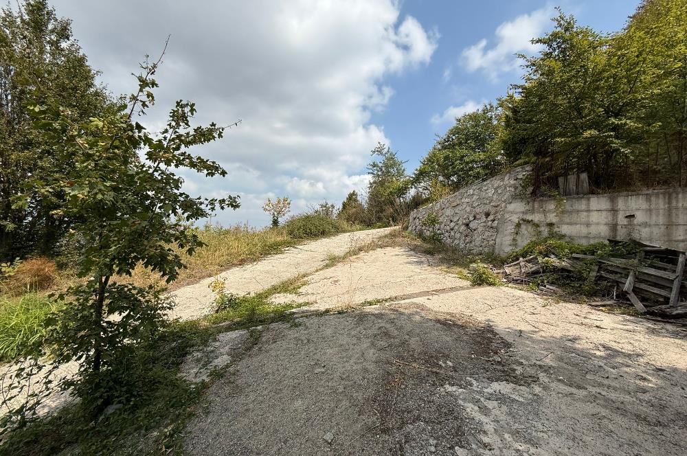 KARTEPE'DE PANAROMİK DENİZ MANZARALI 5250 M2 TARLA