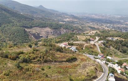 KARTEPE'DE PANAROMİK DENİZ MANZARALI 5250 M2 TARLA